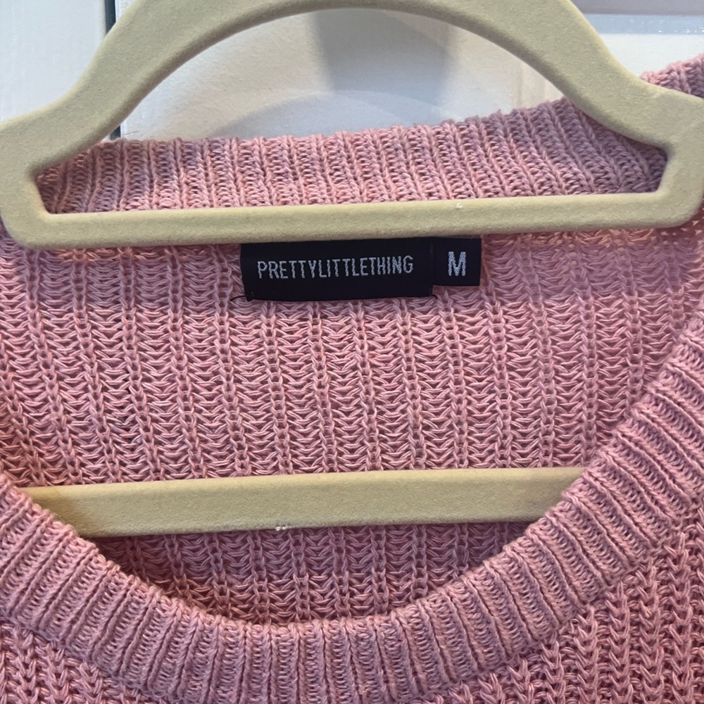 Pink sweater! - Picture 4 of 4